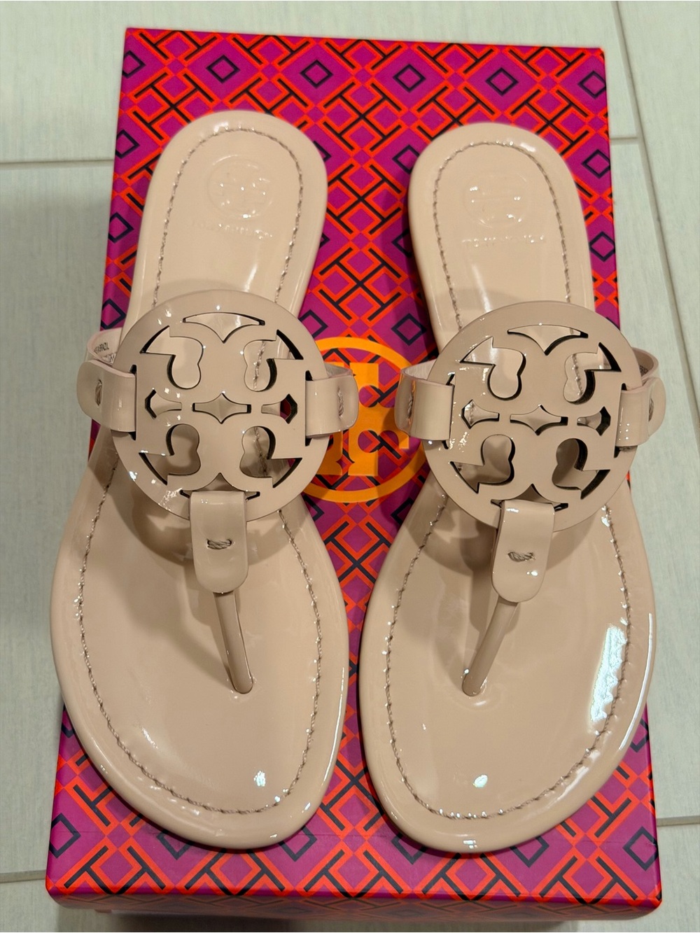 Tory Burch Patent Leather Miller Sandals in Sea Shell Pink